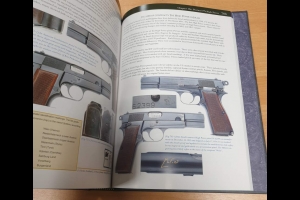 FN Browning Pistols Anthony Vanderlinden 2 tomy