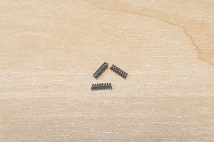 Sprężyna kołka zatrzasku magazynka SIG P226