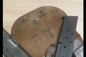 Pistolet VIS P35 + kabura BNZ 1944 + magazynek