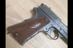 Pistolet VIS P35 + kabura BNZ 1944 + magazynek