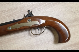 Pistolet skałkowy Kentuckian kal. .45BP