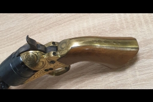 Colt Navy 1851 kal. .44BP - grawer