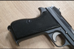 SIG P210