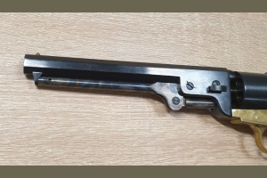 Colt Navy 1851 kal. .36BP Uberti