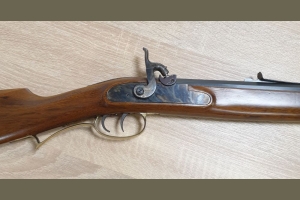 Karabin czarnoprochowy Hawken kal 45BP