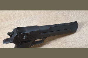 Desert Eagle kal. .44RemMag. I.M.I. lufa 6