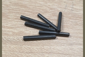 Kołek rozprężny iglicy SIG P226