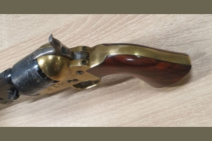 Colt Navy Mod 1861 Reb. Nord cal. 36BP Uberti