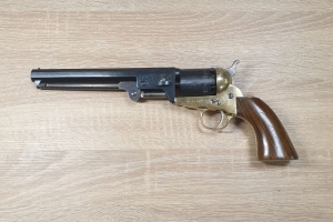 Colt Navy 1851 kal. .36BP Euroarms grawerowany
