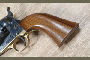 Colt Army 1860 kal. .44BP Uberti