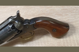 Remington New Model Army kal .44BP Euroarms