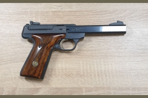 Browning Buck Mark kal .22Lr