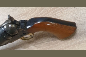 Colt Army 1860 kal. 44BP Uberti