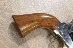 Colt Army 1860 kal. 44BP Uberti