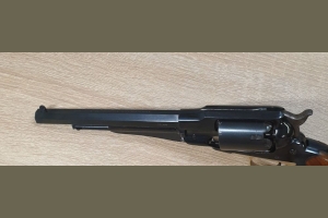 Remington mod. 1858 kal .44BP Navy Arms Co. Ridgefield