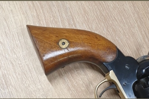 Remington mod. 1858 kal .44BP Navy Arms Co. Ridgefield