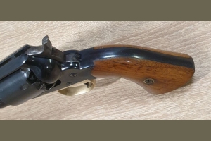 Remington mod. 1858 kal .44BP Navy Arms Co. Ridgefield