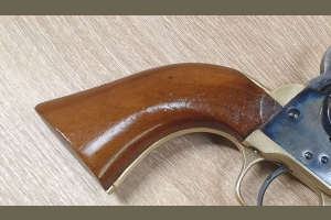 Colt Pocket Navy kal. .36BP Uberti & Gardone