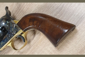 Colt Army 1860 kal. .44BP Uberti