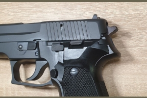 Sig Sauer P226 kal 9mmPara 1993r..
