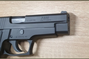 Sig Sauer P226 kal 9mmPara 1993r..