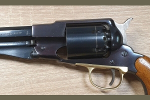 Remington 1858 kal .44BP Euroarms