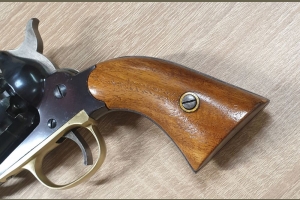 Remington 1858 kal .44BP Euroarms
