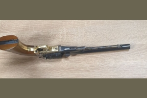 Colt Army 1860 kal .44BP Uberti