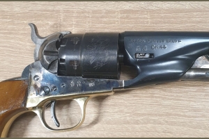 Colt Army 1860 kal .44BP Uberti