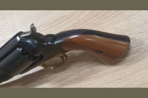Remington Mod. 1858 New Belt kal. .36BP Uberti & Gardone