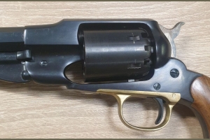 Remington Mod. 1858 New Belt kal. .36BP Uberti & Gardone