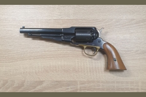 Remington Mod. 1858 New Belt kal. .36BP Uberti & Gardone