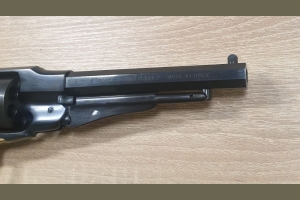 Remington Mod. 1858 New Belt kal. .36BP Uberti & Gardone