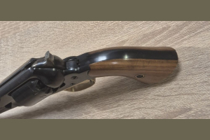 New Model Army mod. 1858 kal. .44BP Uberti