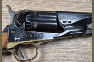 Colt Army 1860 kal. 44BP Uberti Sheriff - zestaw