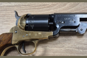 Colt Navy 1851 kal. .36BP Original HEGE - UBERTI