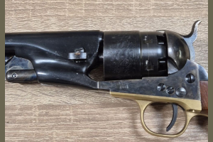 Colt Army 1860 kal .44BP A.Uberti & C.Gardone V.T