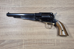 Remington 1858 kal. .44BP Navy Arms co Ridgefield
