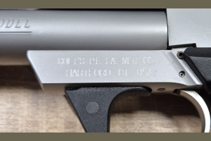Colt Target Model kal. .22LR z kolimatorem