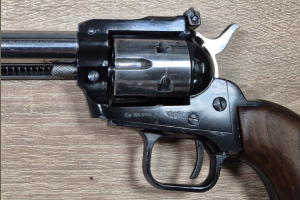 Rewolwer HS mod 21S kal 22LR