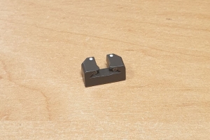 Szczerbina trytowa SIG P226
